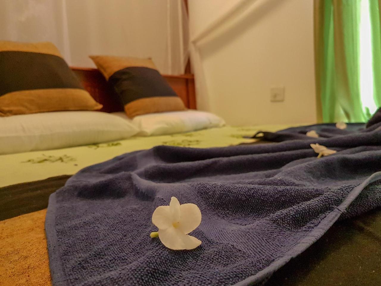 White Villa Beach Resort Mirissa Zewnętrze zdjęcie