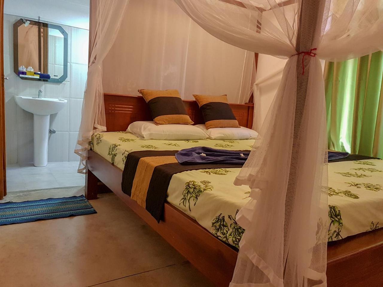 White Villa Beach Resort Mirissa Zewnętrze zdjęcie